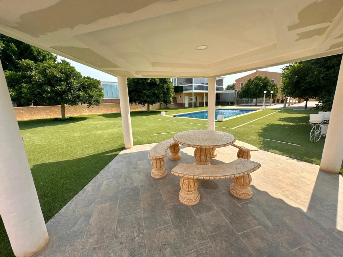 ¡Bienvenido a la villa multieventos en EL REBOLLEDO! — Foto 4