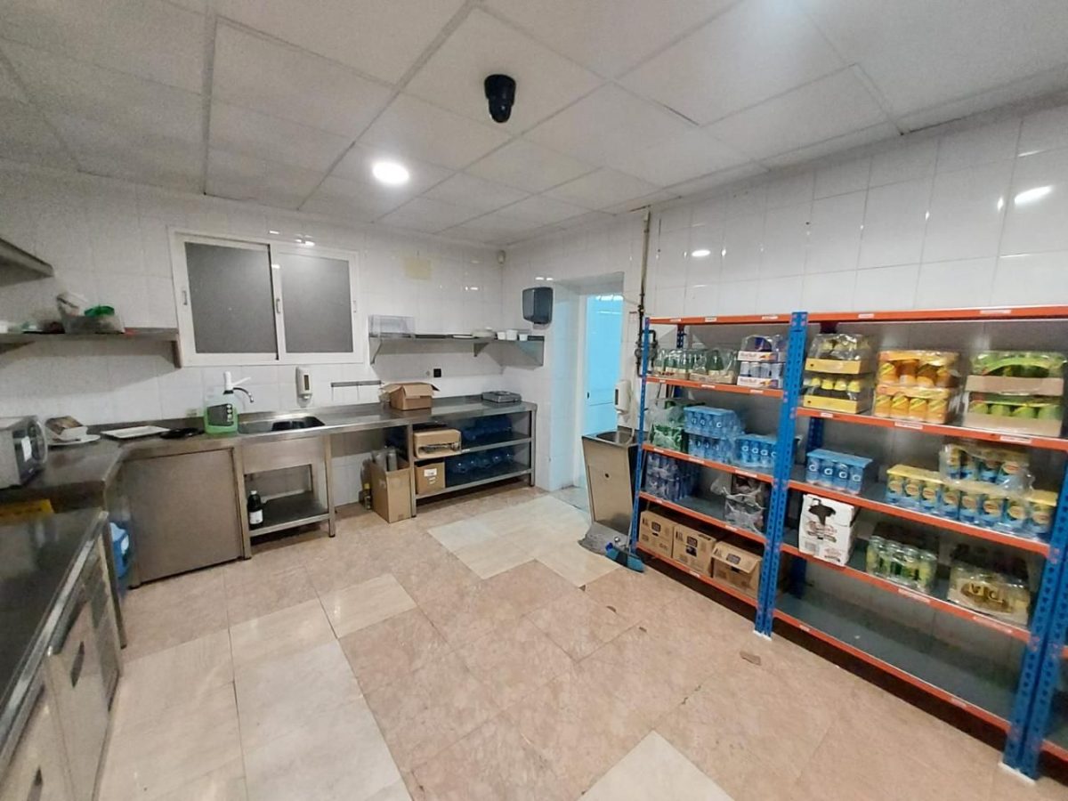 Local con el 6% de rentabilidad en Alicante — Foto 8