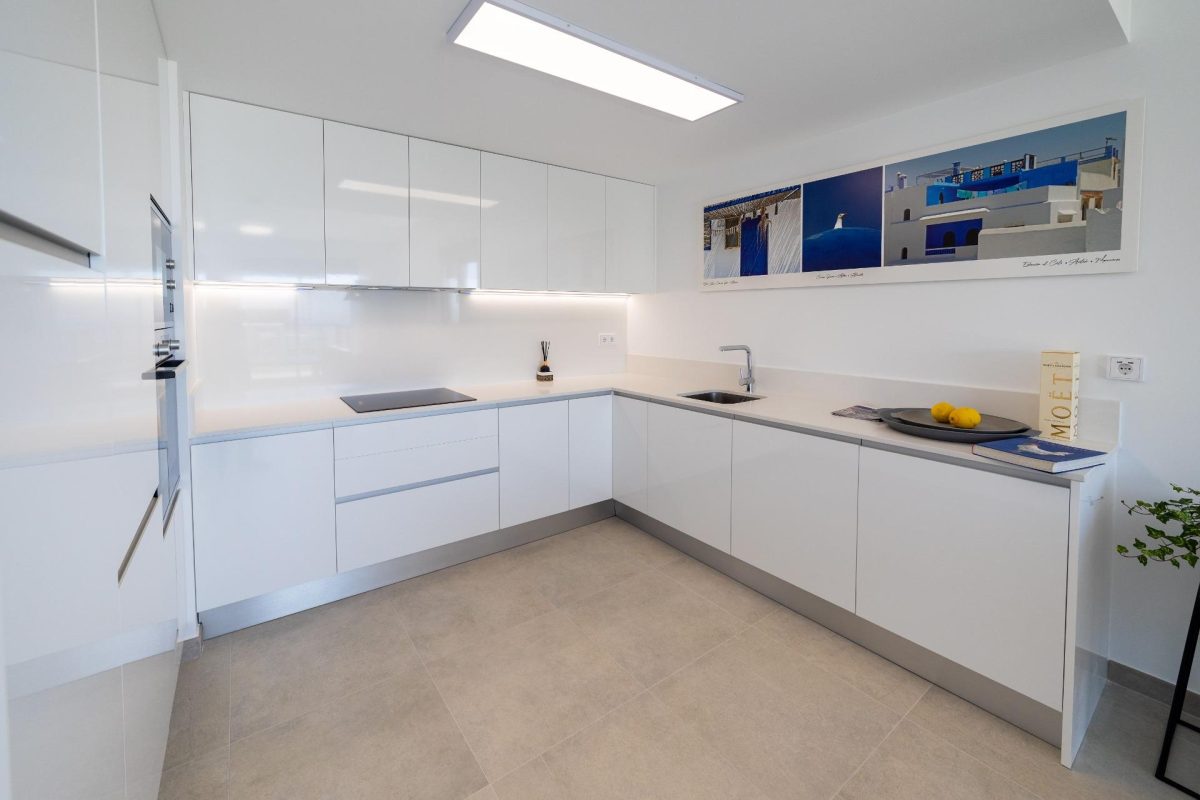 Exclusivo Apartamento en Gran Alacant: Tu Paraíso Cerca del Mar — Foto 12