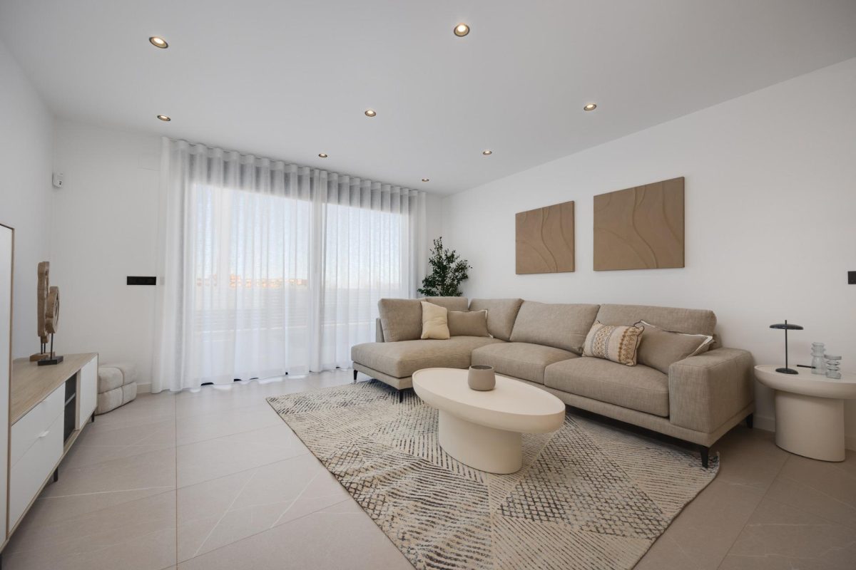 Exclusiva Villa en Torrevieja: Lujo, Comodidad y Proximidad al Mar — Foto 4
