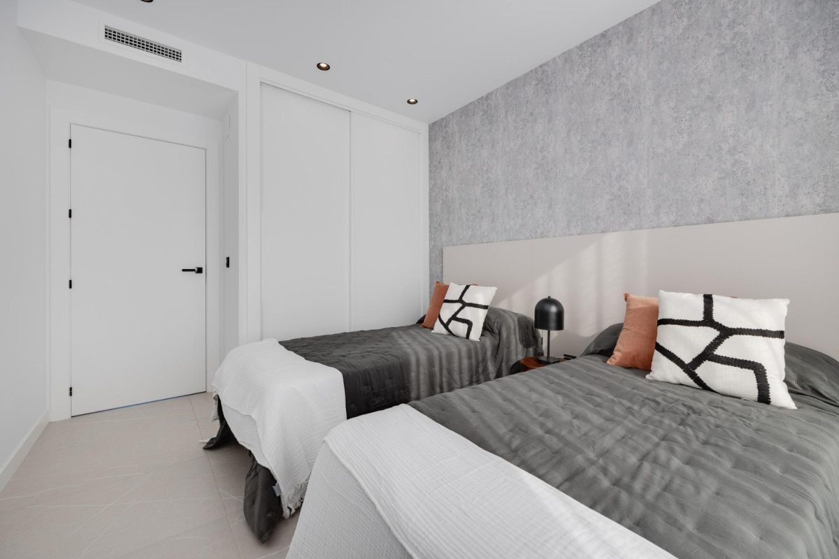 Exclusiva Villa en Torrevieja: Lujo, Comodidad y Proximidad al Mar — Foto 20