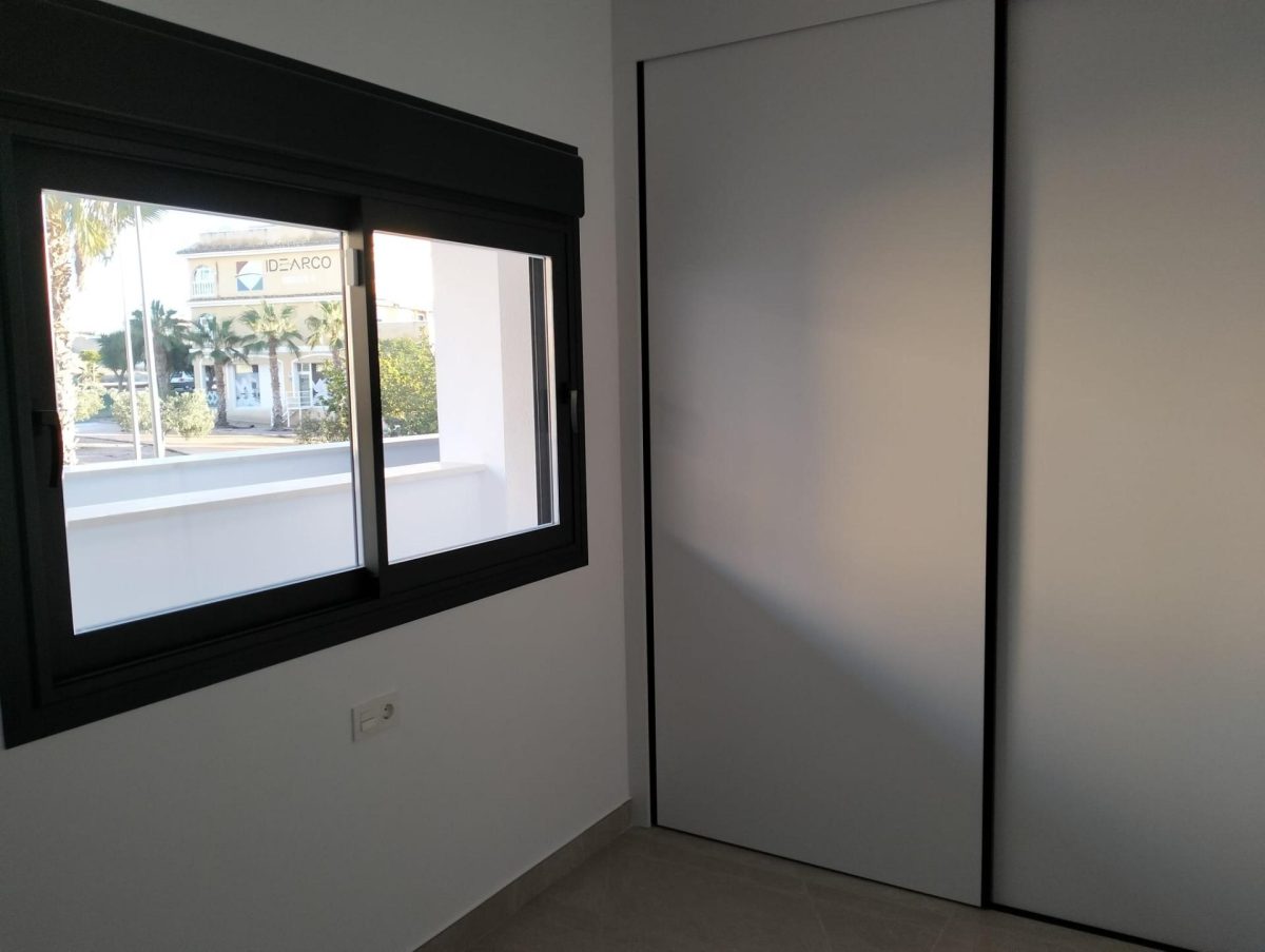 Moderno Piso en Benijofar — Foto 9