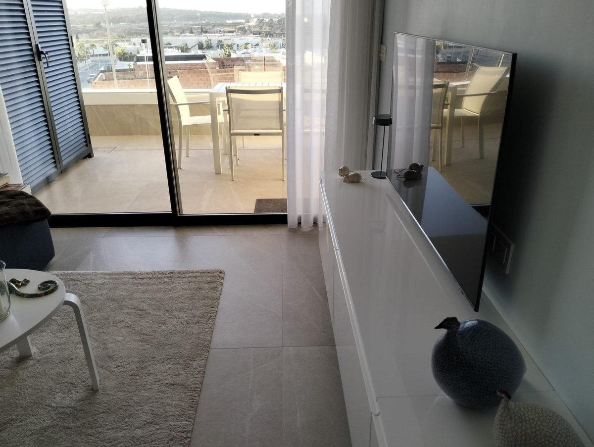 Moderno Piso en Benijofar — Foto 10