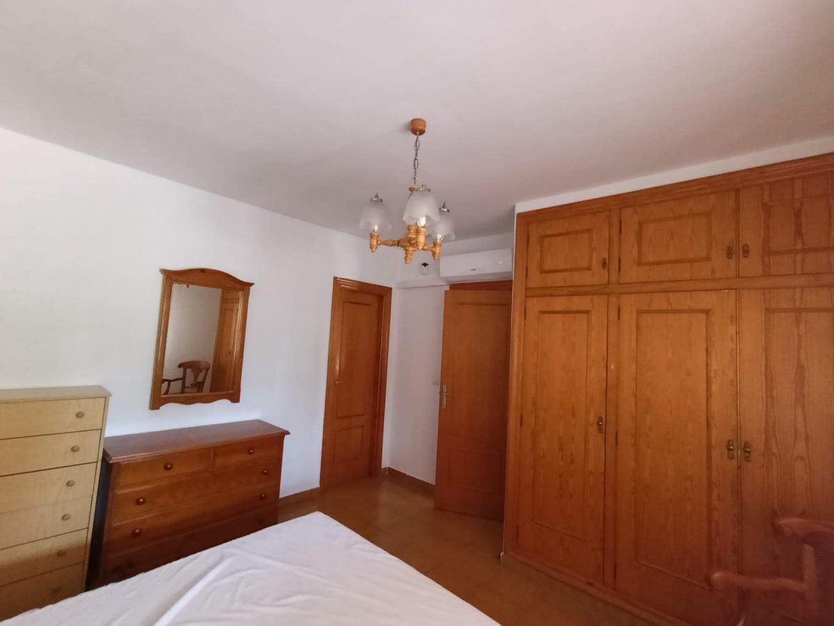Extraordinaria villa con dos viviendas gemelas — Foto 11