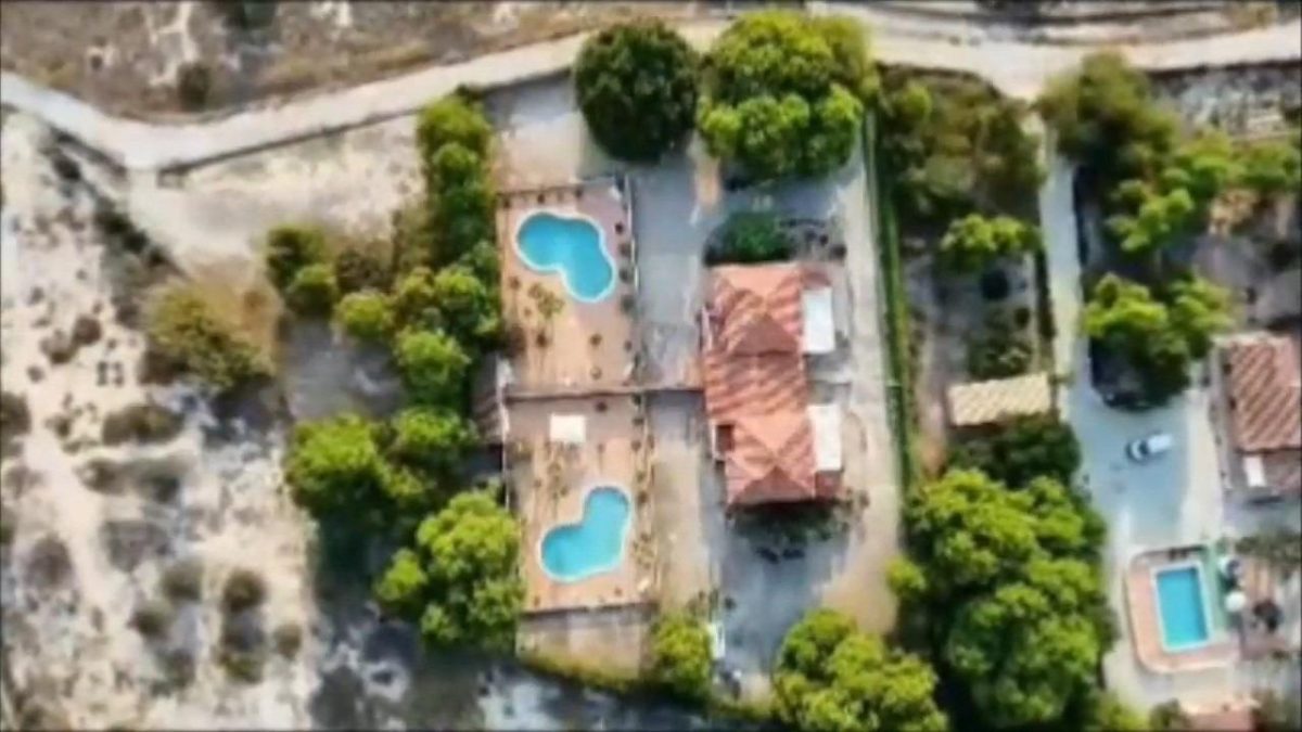 Extraordinaria villa con dos viviendas gemelas — Foto 19