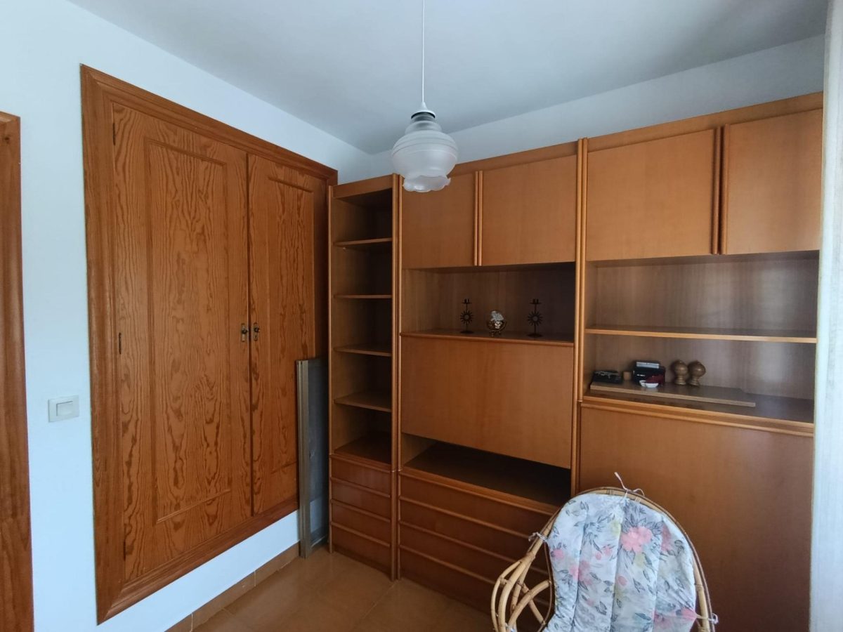 Extraordinaria villa con dos viviendas gemelas — Foto 12