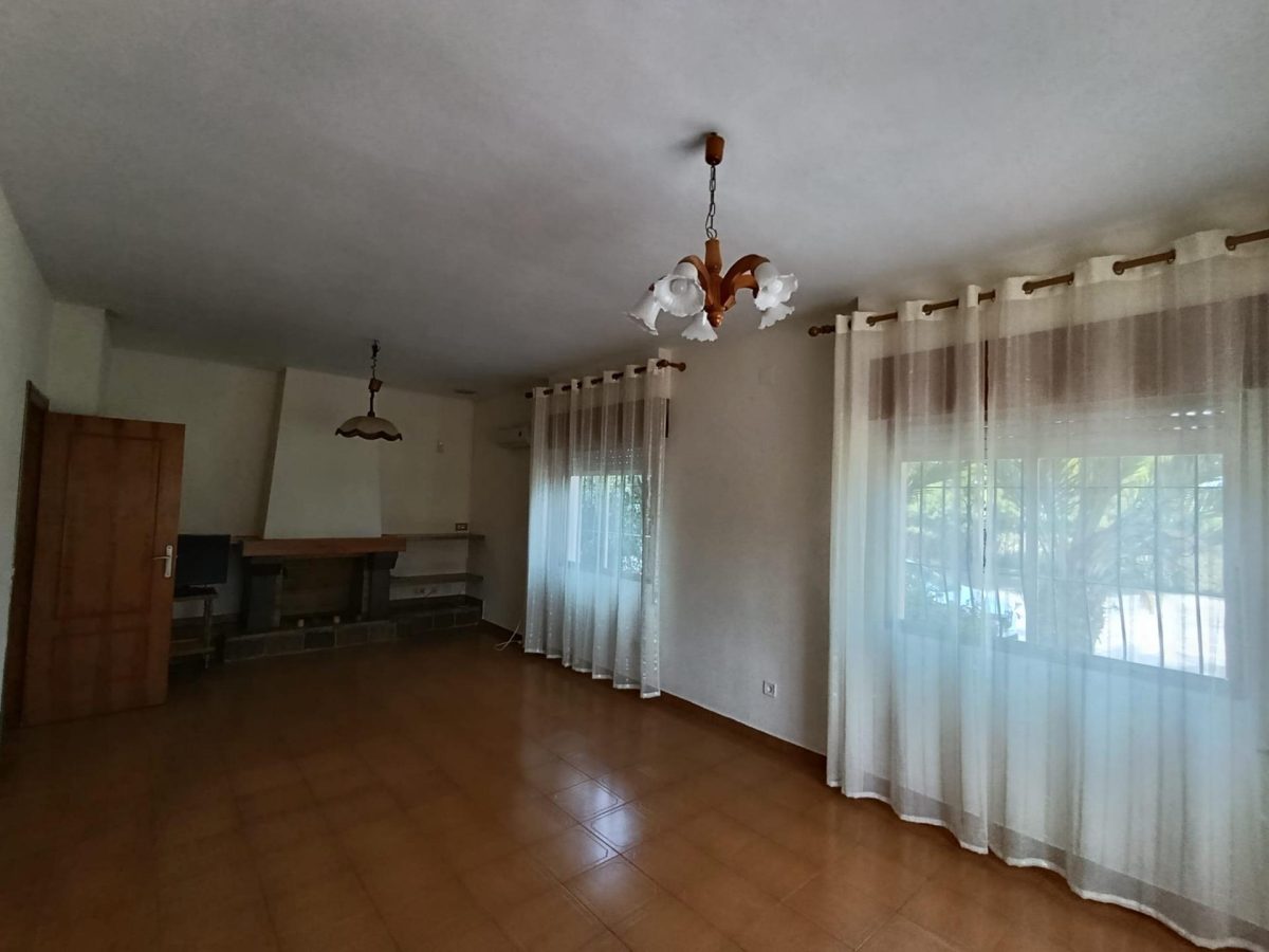 Extraordinaria villa con dos viviendas gemelas — Foto 9