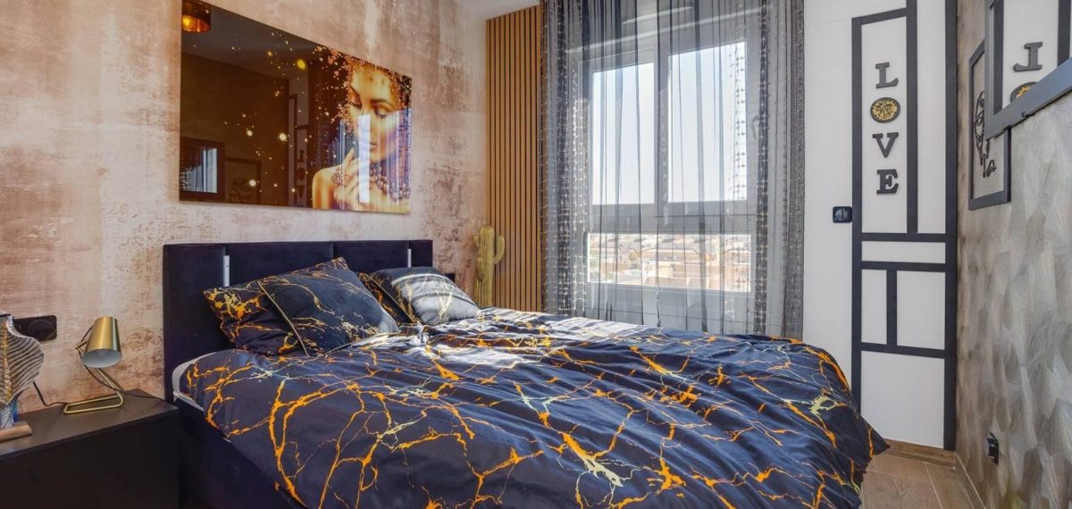 Ático de 3 dormitorios con vistas al mar y gran solárium en Punta Prima — Foto 18