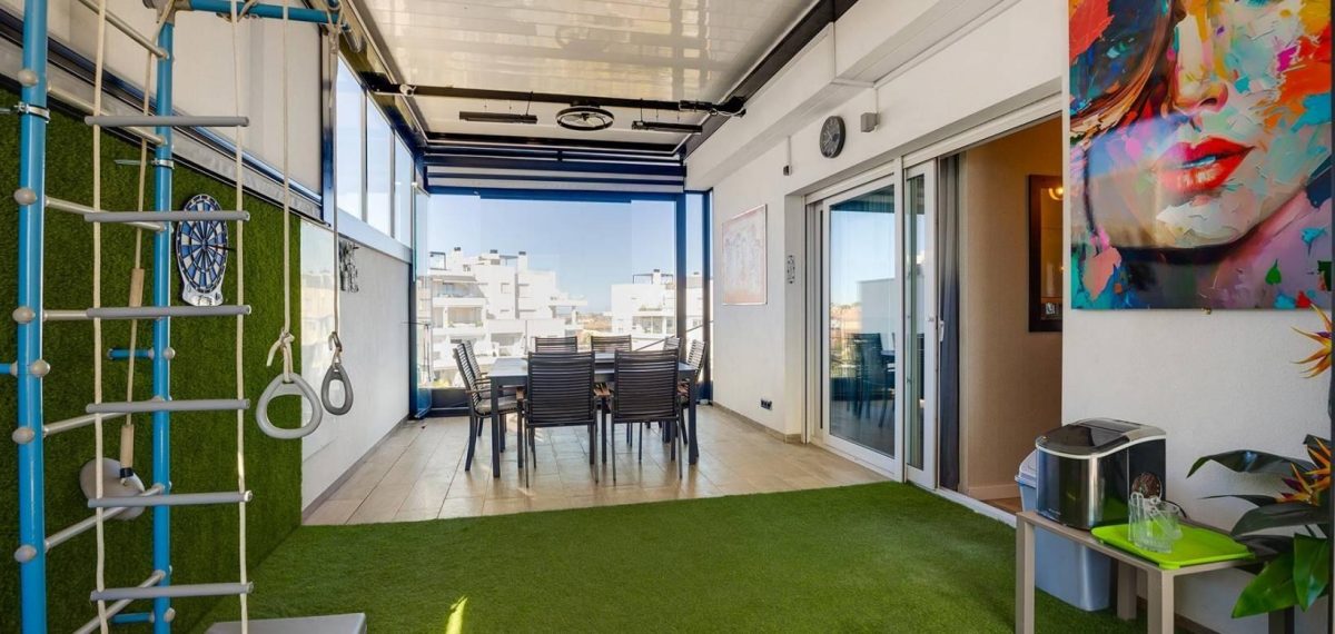 Ático de 3 dormitorios con vistas al mar y gran solárium en Punta Prima — Foto 16