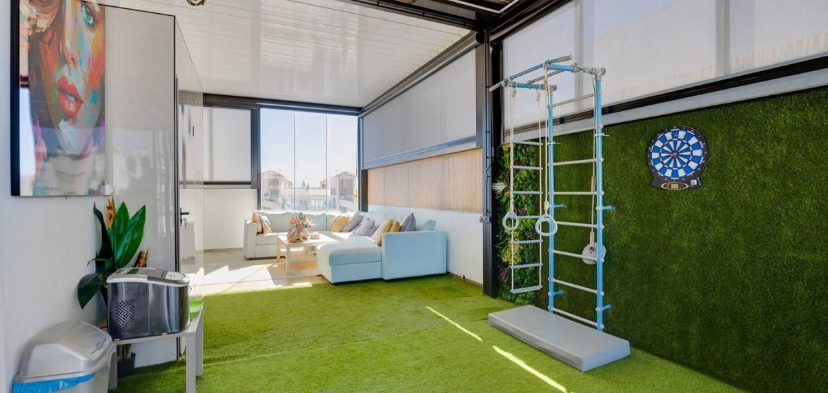 Ático de 3 dormitorios con vistas al mar y gran solárium en Punta Prima — Foto 15