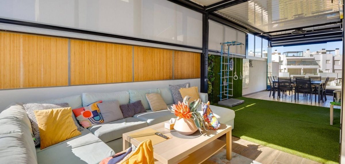 Ático de 3 dormitorios con vistas al mar y gran solárium en Punta Prima — Foto 14