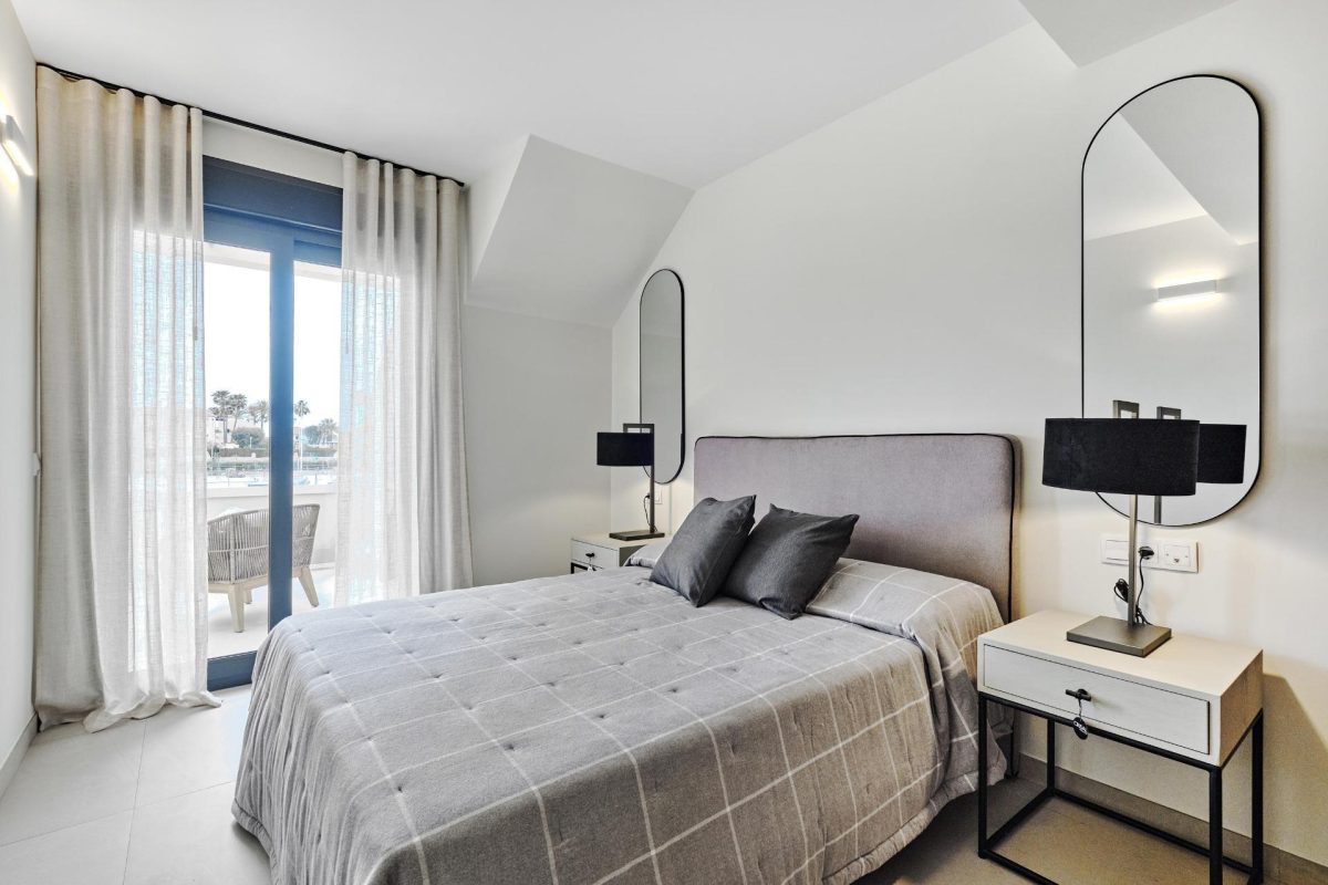 Apartamento  en playa La Veleta (Torrevieja) — Foto 8