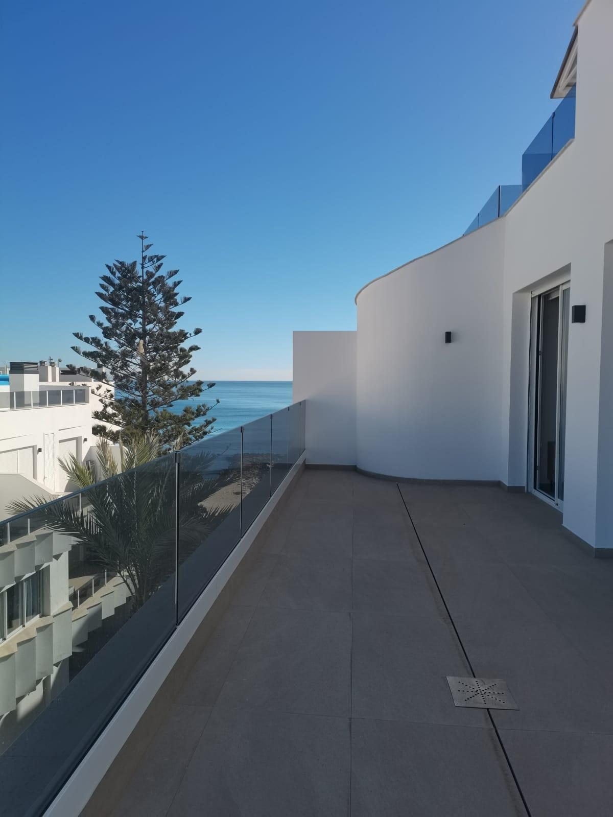 Ático de lujo en Torrevieja a 100 metros de la playa — Foto 15