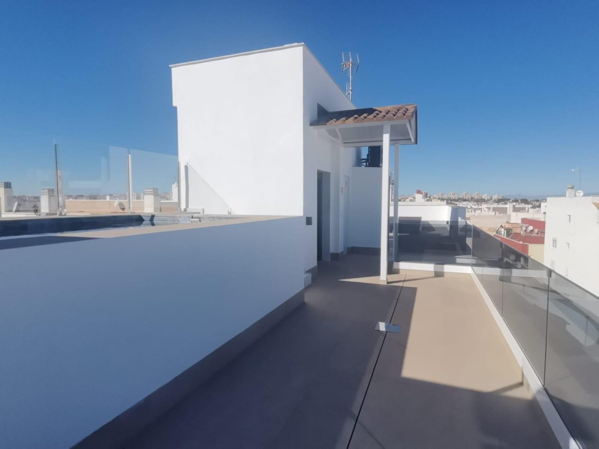 Ático de lujo en Torrevieja a 100 metros de la playa — Foto 5