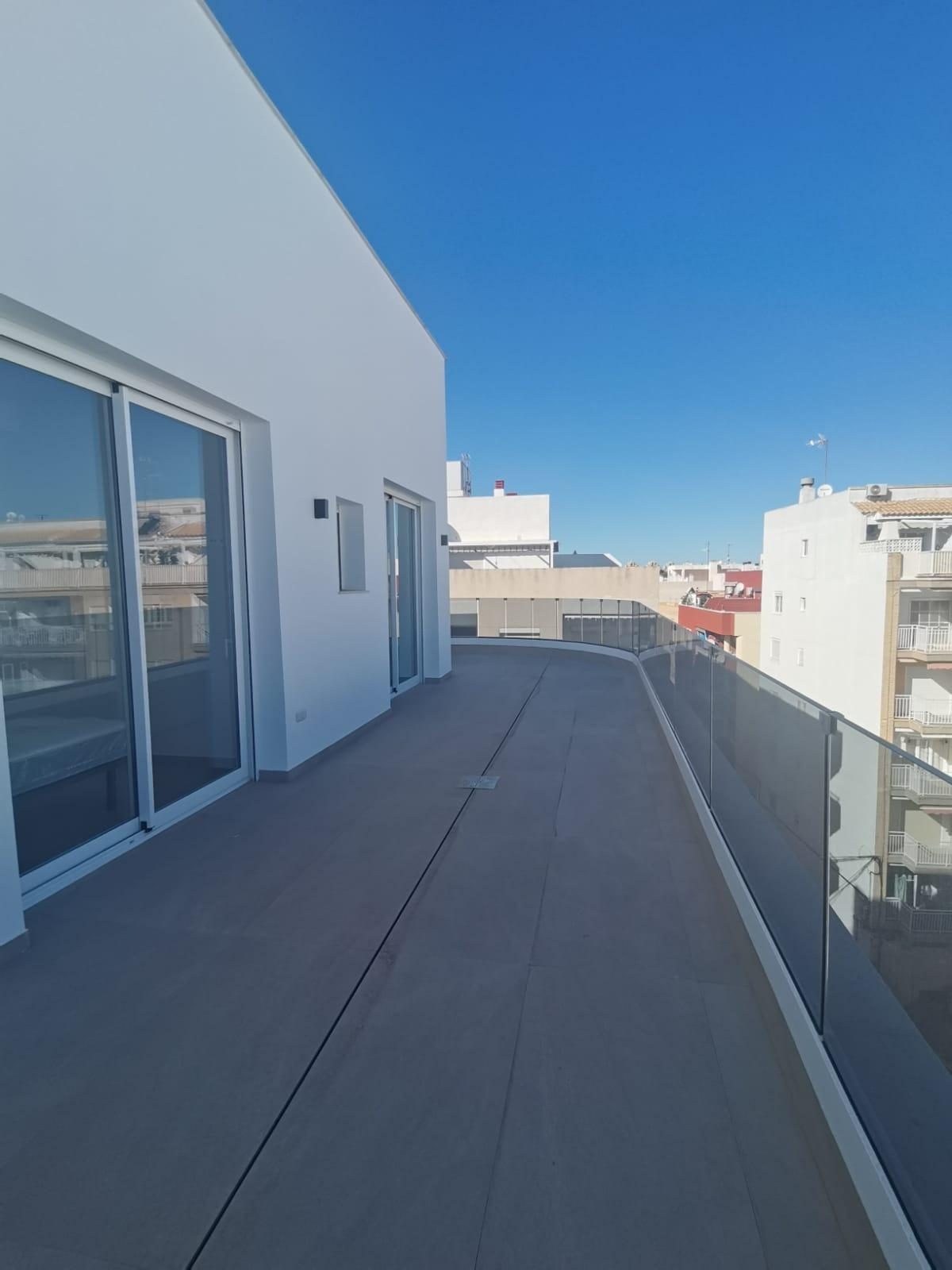 Ático de lujo en Torrevieja a 100 metros de la playa — Foto 6