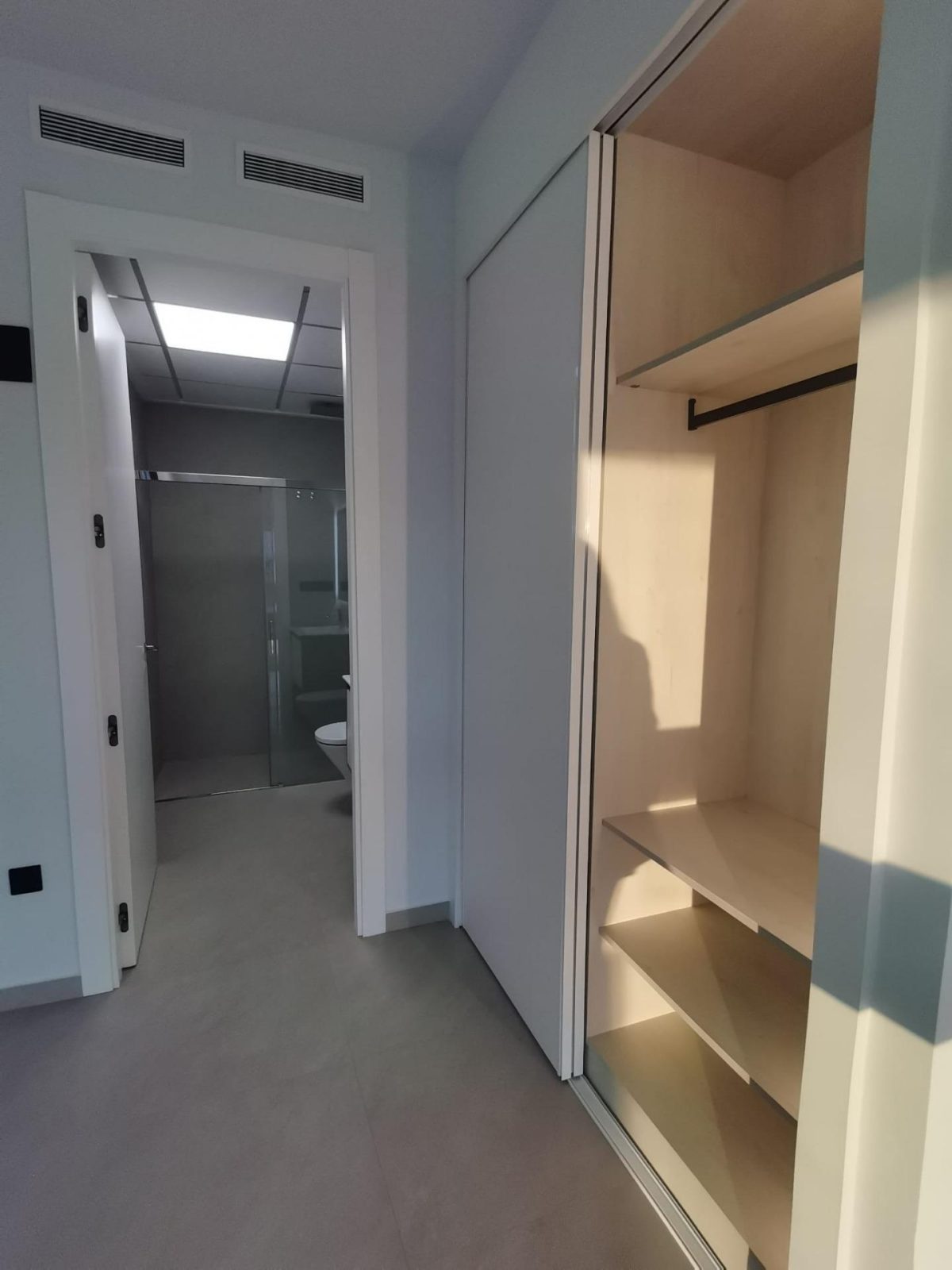 VILLA DE LUJO EN LOS MONTESINOS — Foto 17