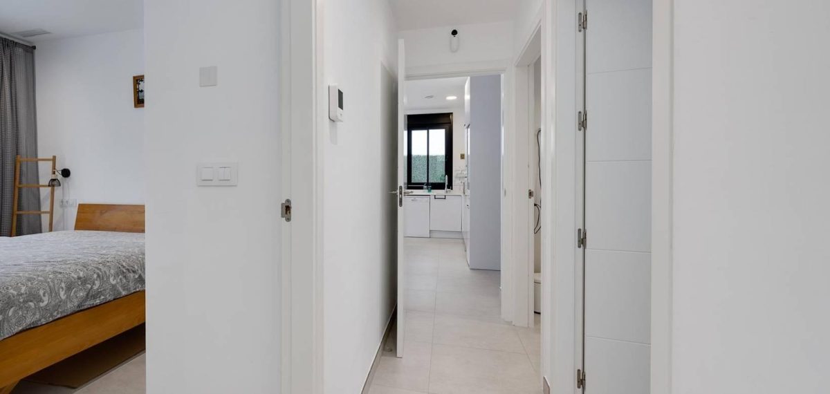 Chalet independiente de 3 dormitorios con piscina privada y solarium en Pinar de Campoverde — Foto 27