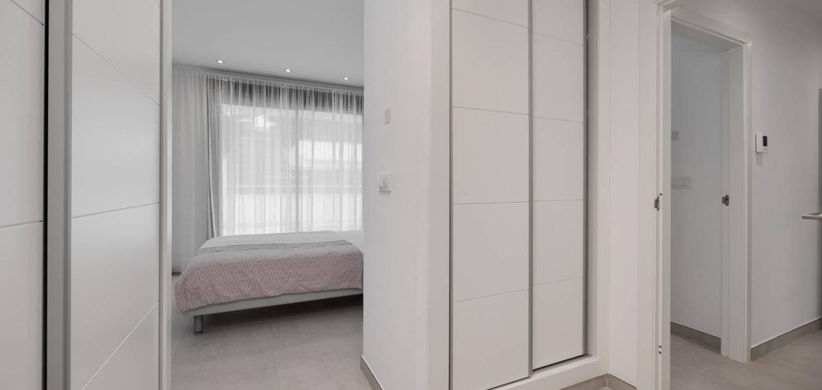 Chalet independiente de 3 dormitorios con piscina privada y solarium en Pinar de Campoverde — Foto 24