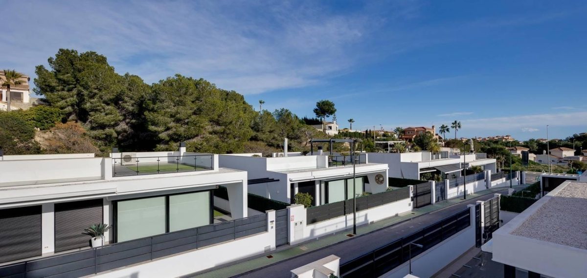 Chalet independiente de 3 dormitorios con piscina privada y solarium en Pinar de Campoverde — Foto 8