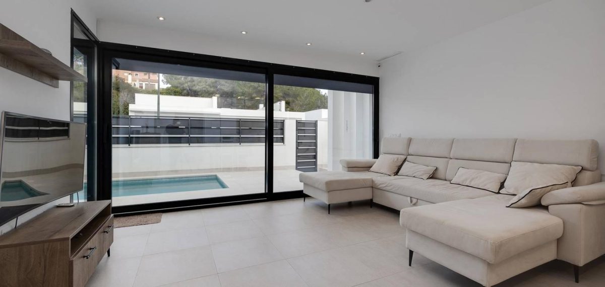 Chalet independiente de 3 dormitorios con piscina privada y solarium en Pinar de Campoverde — Foto 14