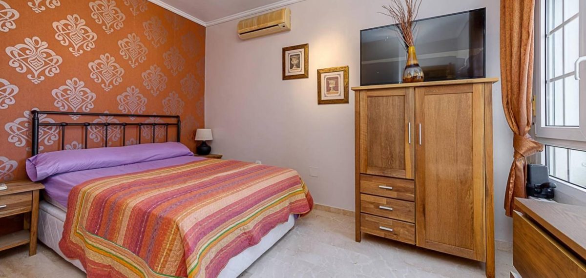 Villa independiente en primera línea de golf en Las Ramblas, Orihuela Costa — Foto 8