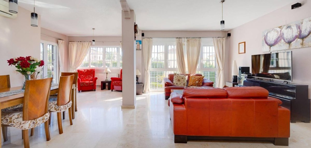 Villa independiente en primera línea de golf en Las Ramblas, Orihuela Costa — Foto 3