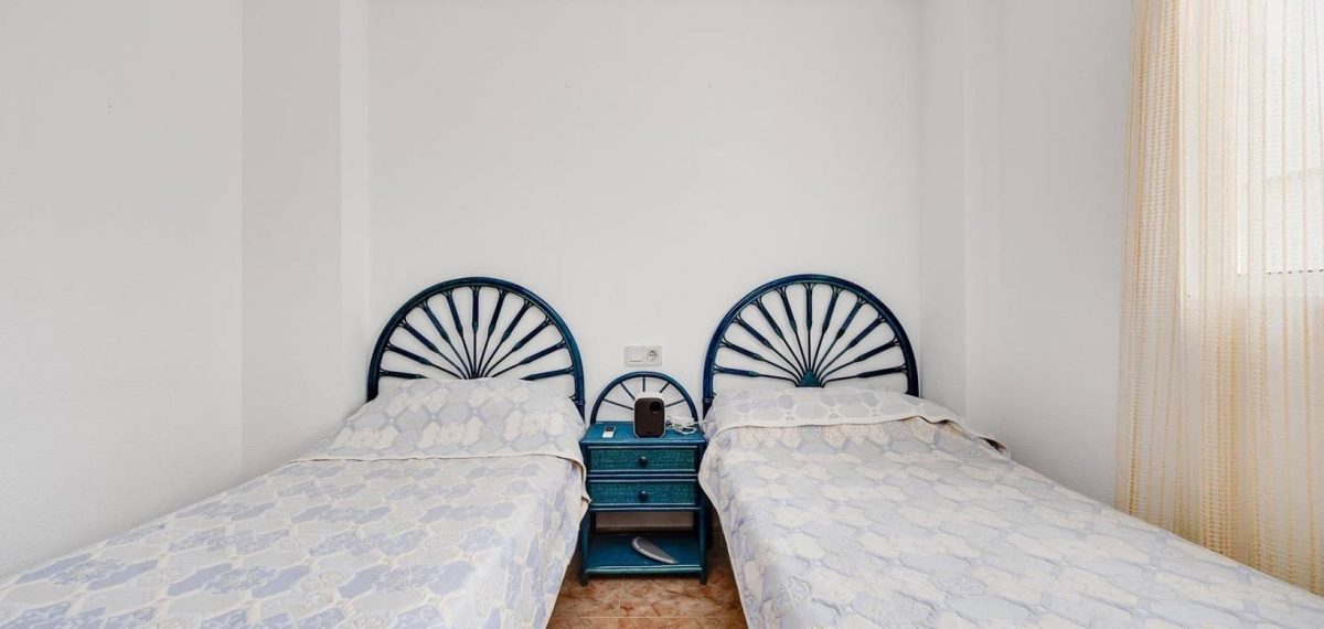 Acogedor apartamento de 2 dormitorios en Torrevieja a menos de 700 metros de la playa — Foto 20