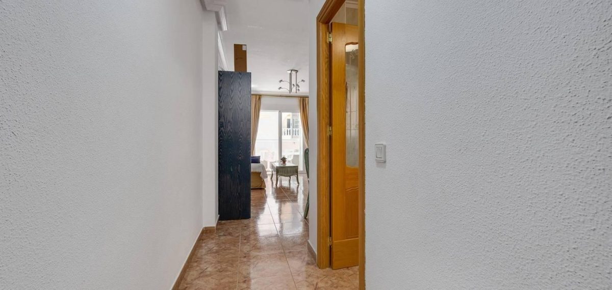 Acogedor apartamento de 2 dormitorios en Torrevieja a menos de 700 metros de la playa — Foto 10