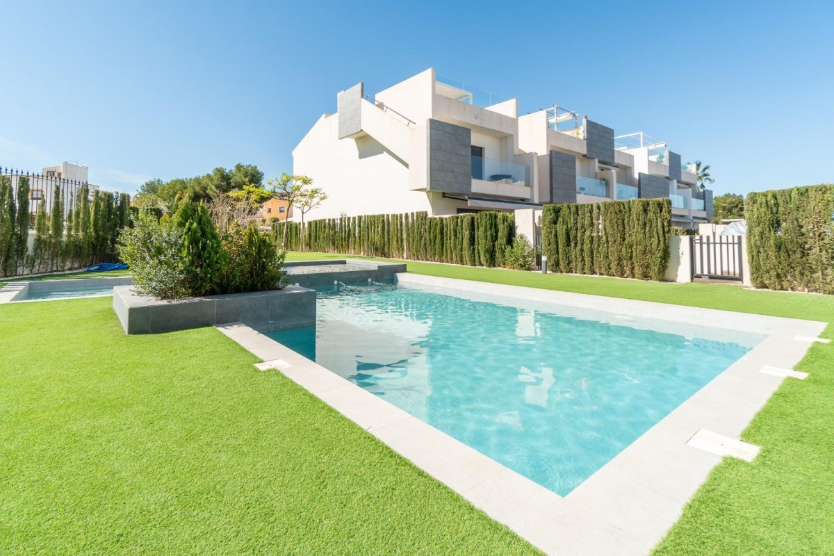 Bungalow en planta baja en Los Balcones(Torrevieja) — Foto 1