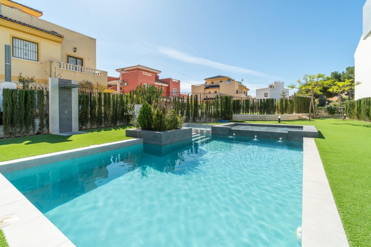 Bungalow en planta baja en Los Balcones(Torrevieja) — Foto 24