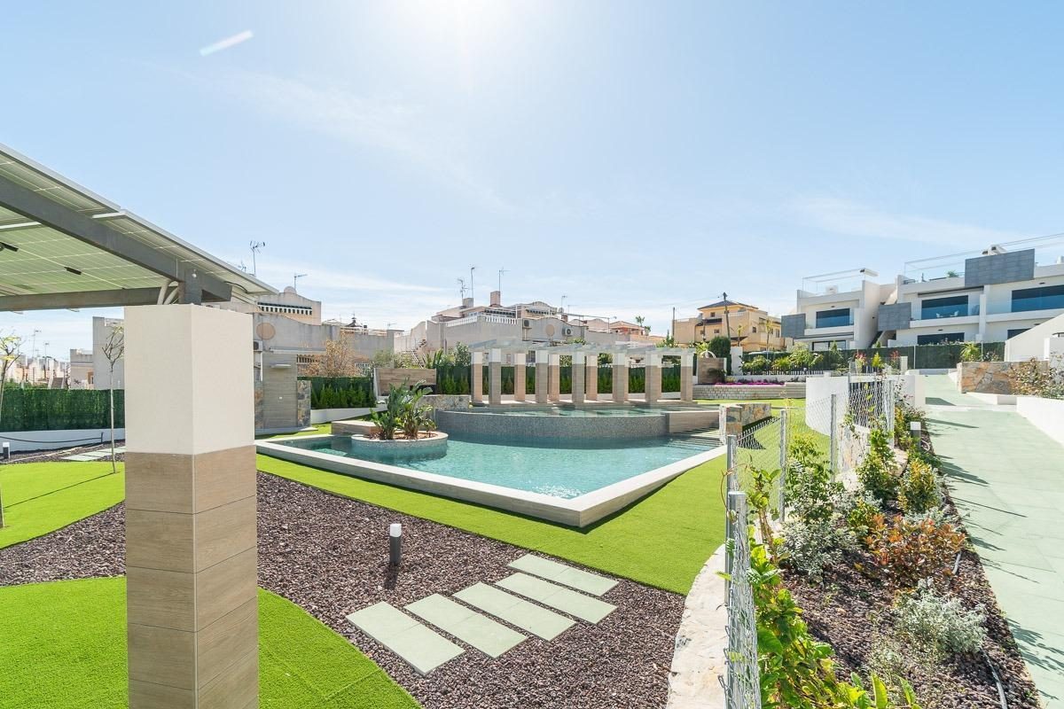Bungalow en planta baja en Los Balcones(Torrevieja) — Foto 27