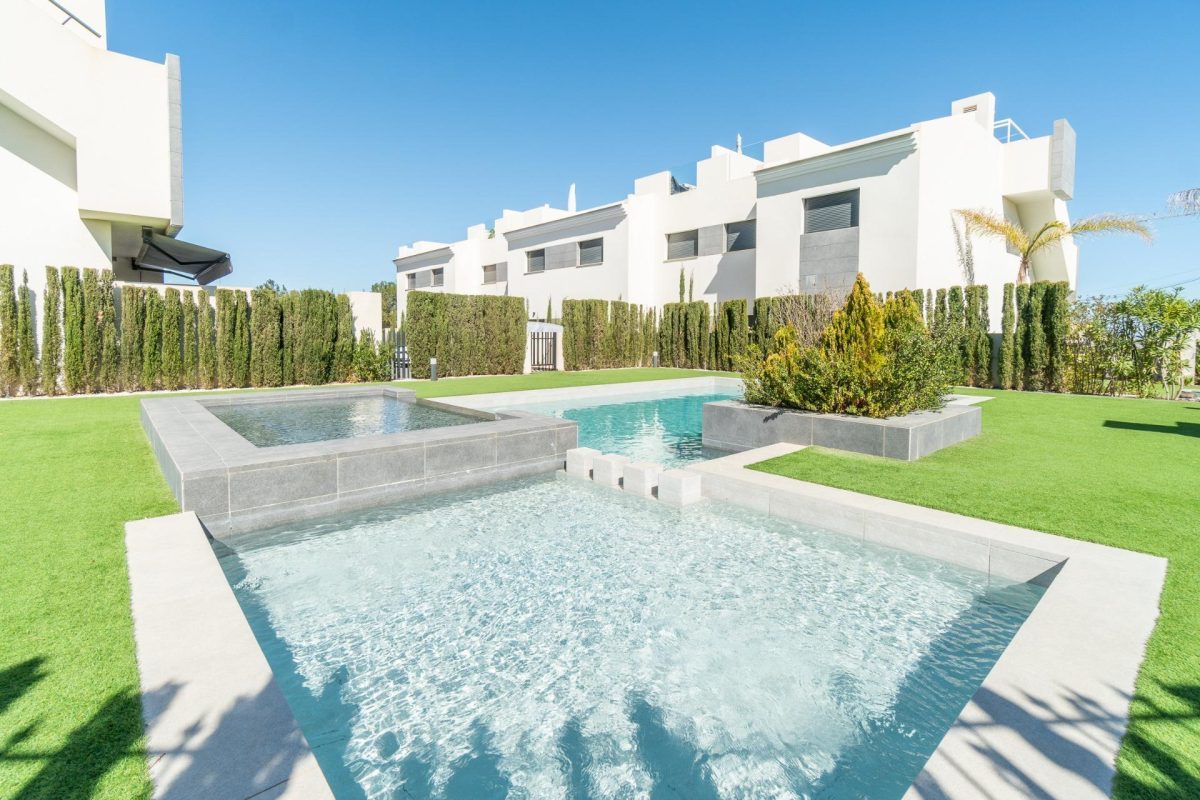 Bungalow en planta baja en Los Balcones(Torrevieja) — Foto 2