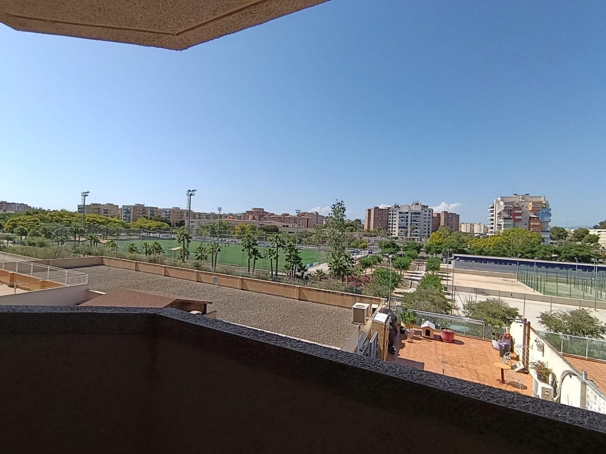 Vivienda en Alicante — Foto 1