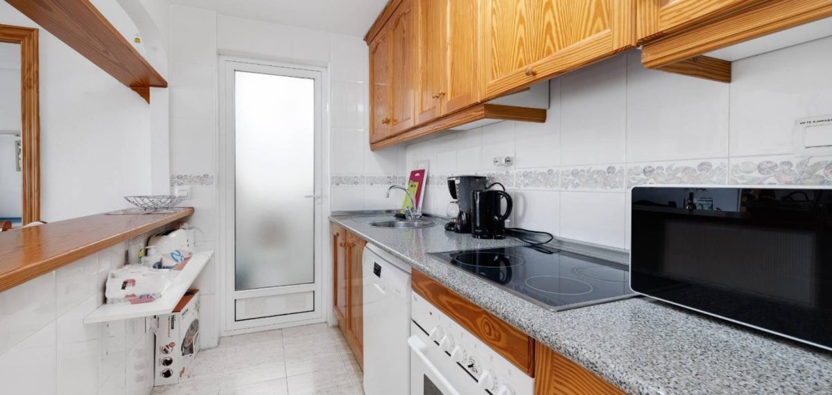Luminoso apartamento dúplex con terraza y solárium, a 1 km de la playa de La Zenia — Foto 14