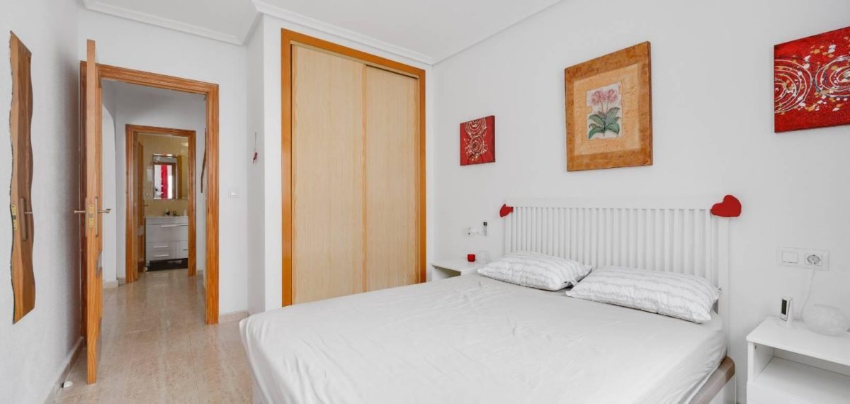 Luminoso apartamento dúplex con terraza y solárium, a 1 km de la playa de La Zenia — Foto 19