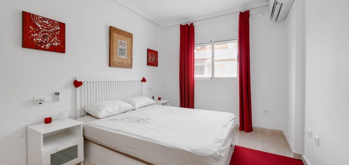 Luminoso apartamento dúplex con terraza y solárium, a 1 km de la playa de La Zenia — Foto 17