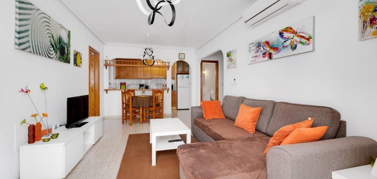 Luminoso apartamento dúplex con terraza y solárium, a 1 km de la playa de La Zenia — Foto 11