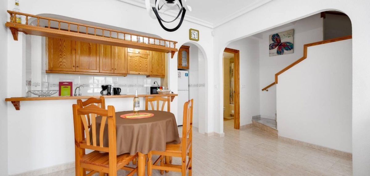 Luminoso apartamento dúplex con terraza y solárium, a 1 km de la playa de La Zenia — Foto 12