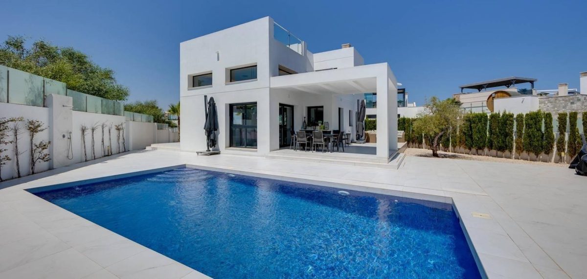 Villa independiente con piscina privada en Ciudad Quesada, Alicante — Foto 1