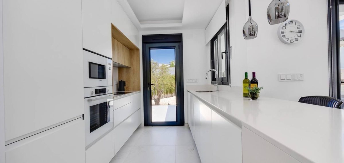 Villa independiente con piscina privada en Ciudad Quesada, Alicante — Foto 11