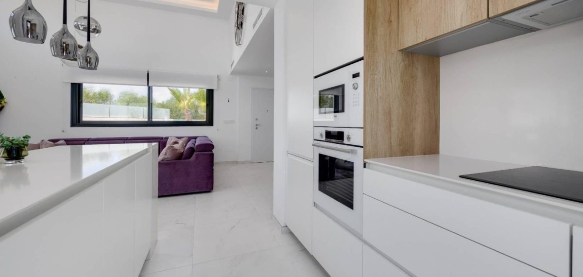 Villa independiente con piscina privada en Ciudad Quesada, Alicante — Foto 14