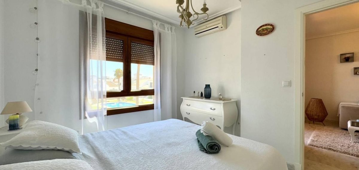 Apartamento junto al campo de golf en Villamartín, Orihuela Costa — Foto 11