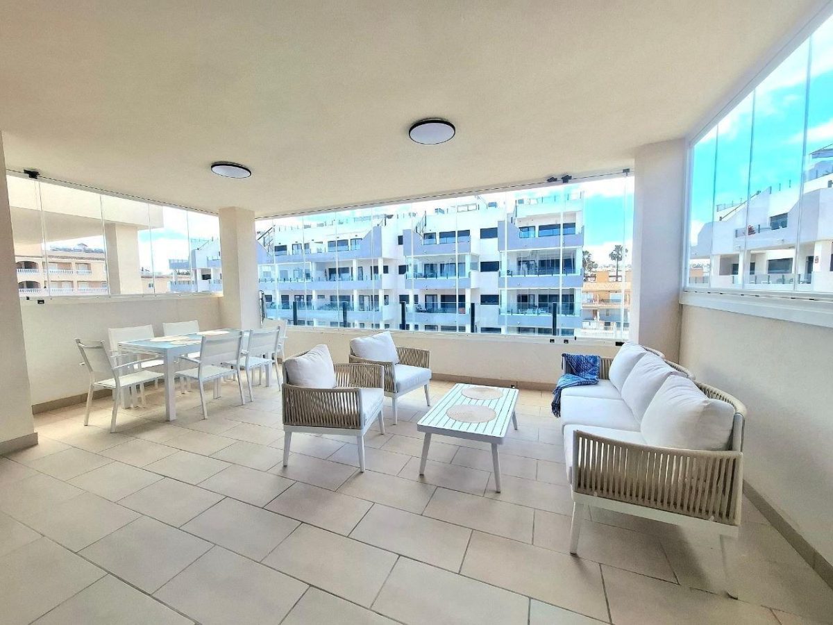 Apartamento amueblado en Orihuela Costa (Los Dolses) — Foto 2
