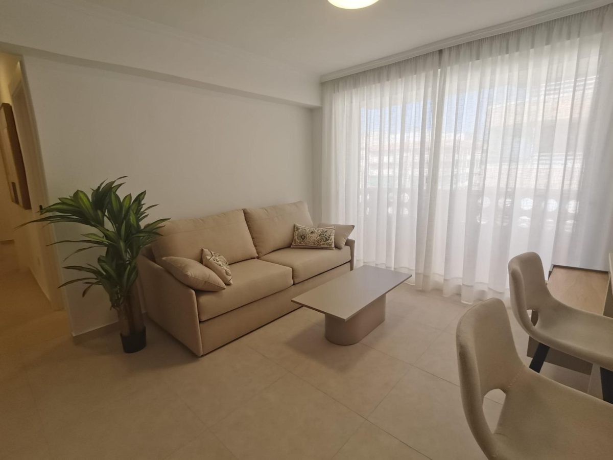Apartamento reformado a 100 metros de la Playa de La Mata (Torrevieja) — Foto 8