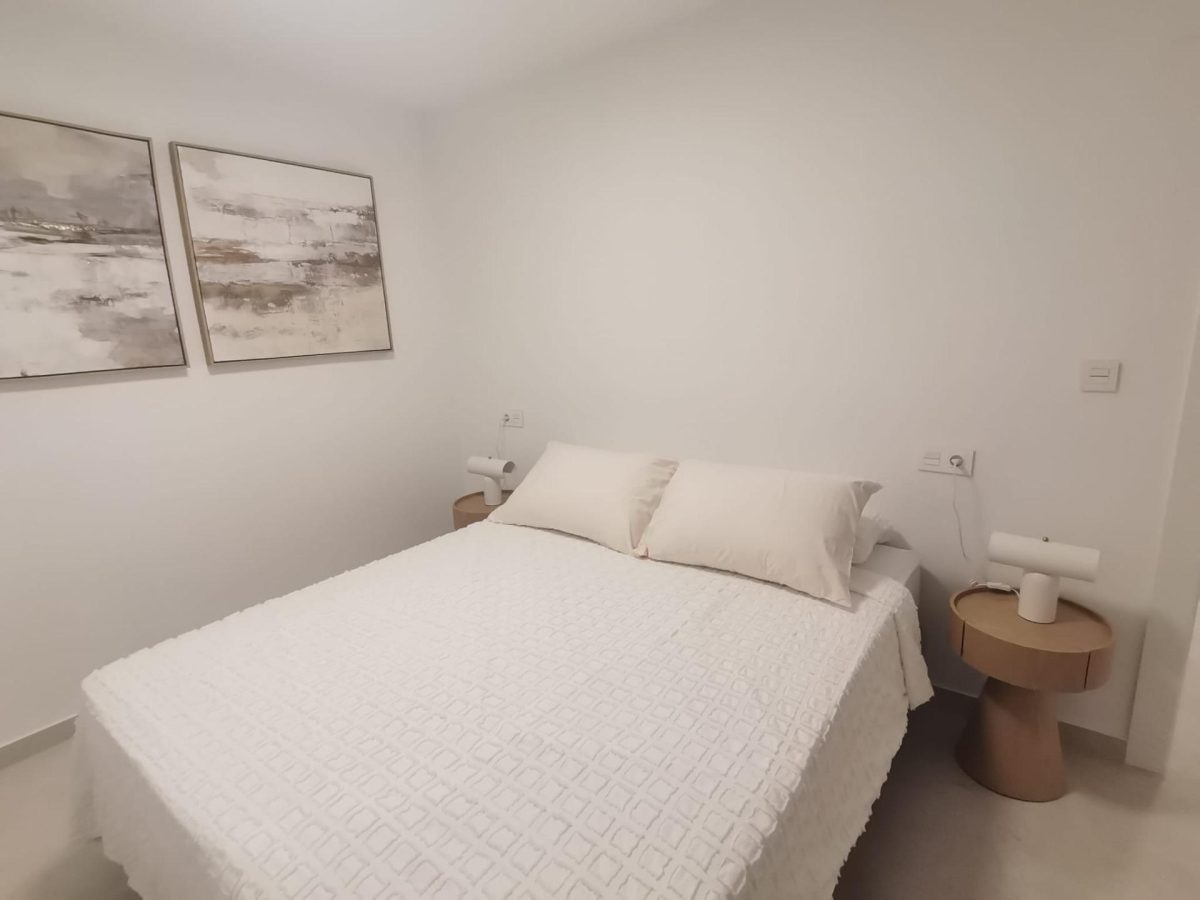 Apartamento reformado a 100 metros de la Playa de La Mata (Torrevieja) — Foto 12