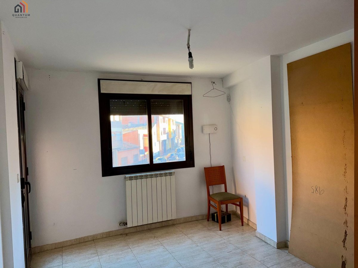 Piso en venta en La Almunia de Doña Godina - 4 hab, piscina — Foto 13