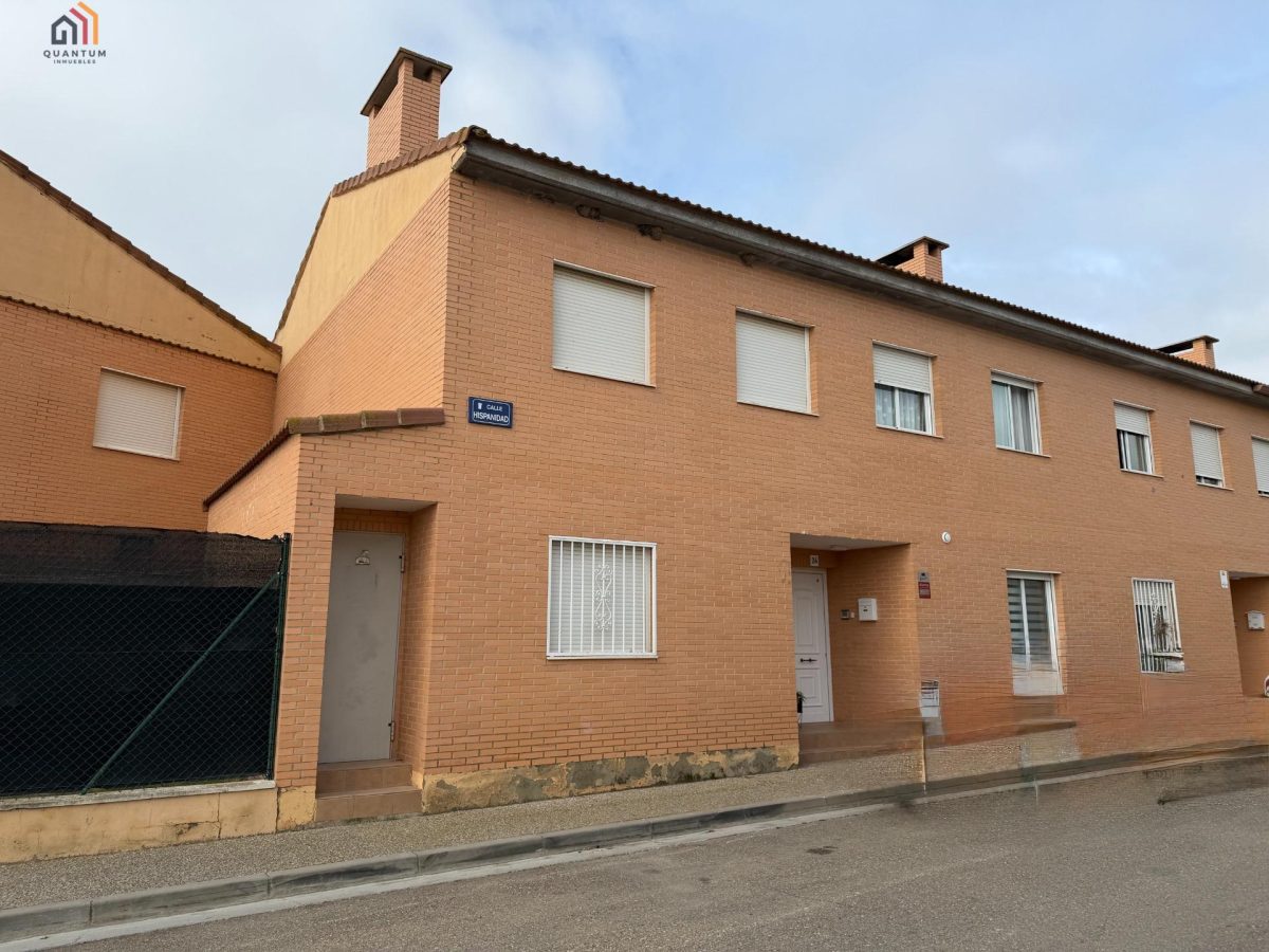 ADOSADO EN OSERA DE EBRO — Foto 1