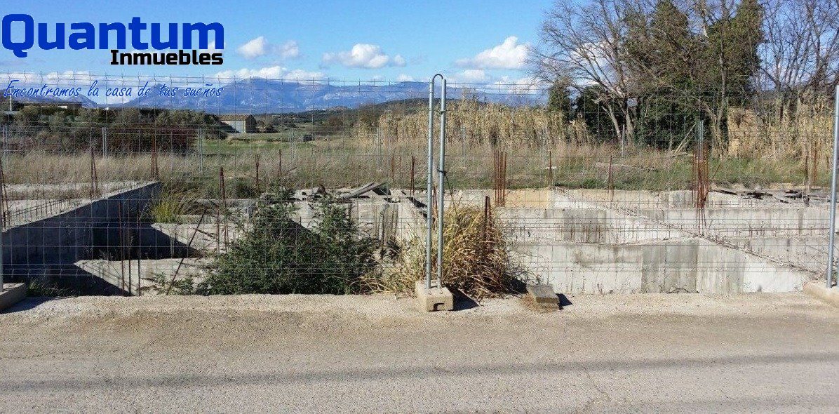 OPORTUNIDAD 2 ÚLTIMAS PARCELAS URBANAS EN FAÑANÁS (HUESCA) PROYECTO INCLUIDO — Foto 1