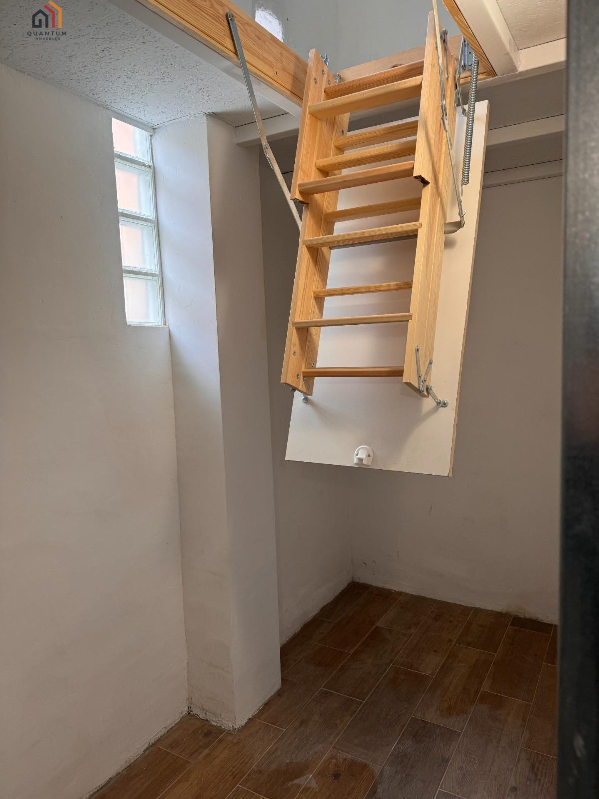 TRASTERO EN VENTA EN BARRIO OLIVER — Foto 5