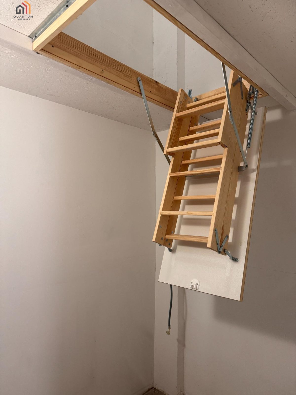TRASTERO EN VENTA EN BARRIO OLIVER — Foto 6